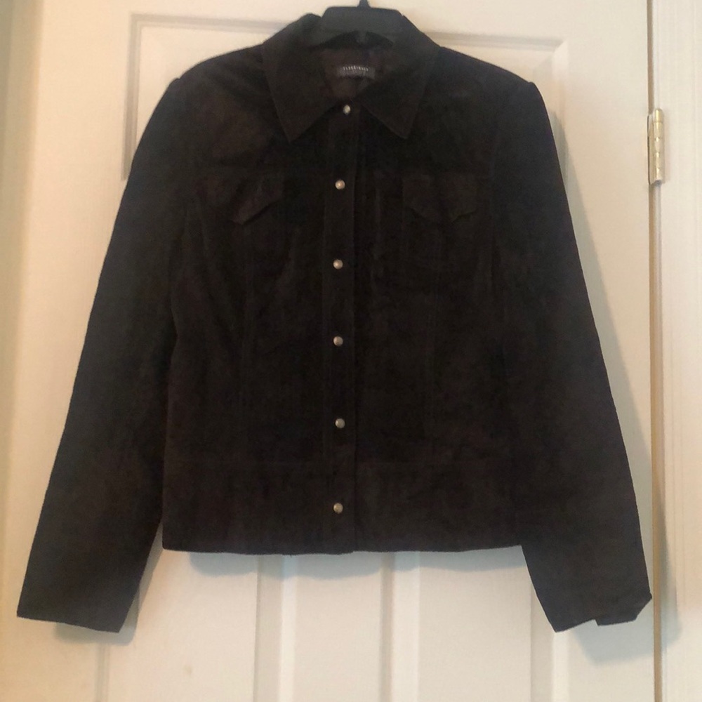 Very stunning chocolate brown suede leather jacket!